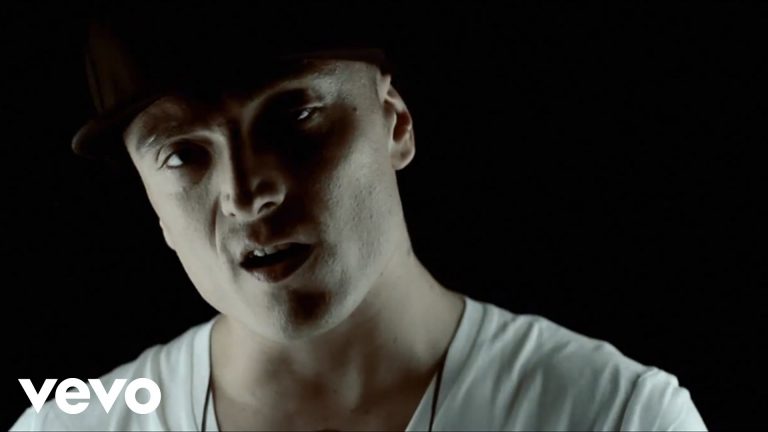 video-gue-pequeno-ultimi-giorni-2011