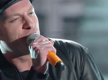 Video esibizione di Clementino con “Ragazzi fuori” a Sanremo 2017 (07-02-17)