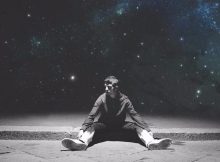 Rkomi in terra, a lui la scelta! [Recensione-Spiegazione Album “Io in terra”]