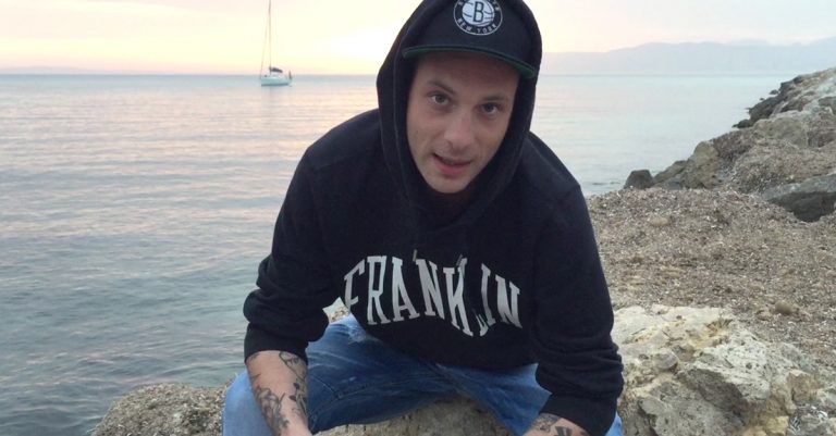 clementino canta inedito e sara conduttore rai uno un due tre fiorella