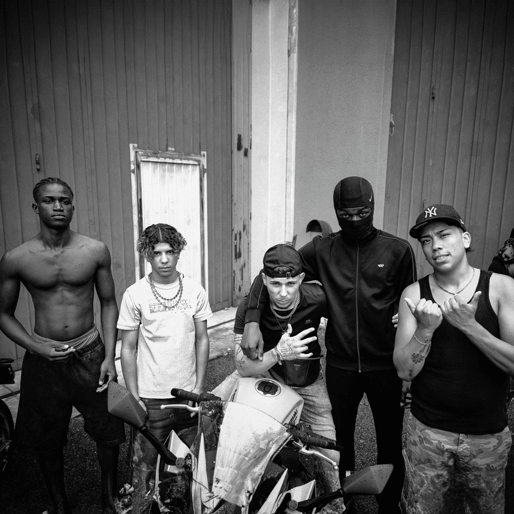 Cover della canzone 'Banda Kawasaki (Rmx)' di Achille Lauro ft. Commando (ITA), Fandy (ITA), Ryuk Zc, Yambo (ITA), Zatla