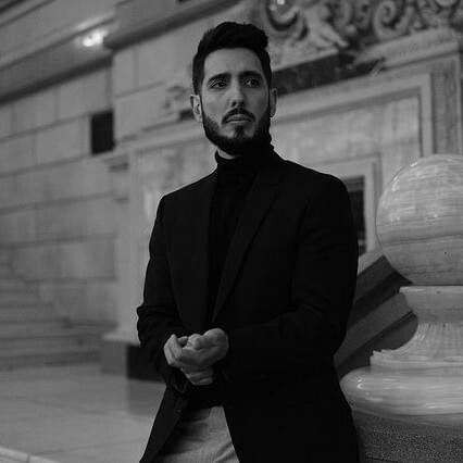 Foto di Agustín Zubillaga, artista con ruolo nel rap italiano