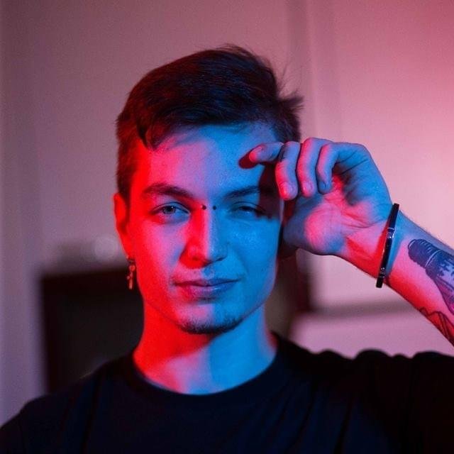 Foto di Alberto Basile, artista con ruolo nel rap italiano
