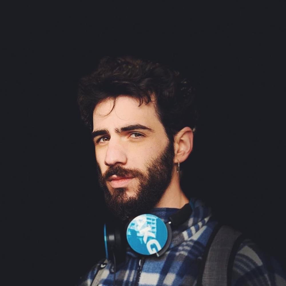 Foto di Andrea Guarinoni, artista con ruolo nel rap italiano