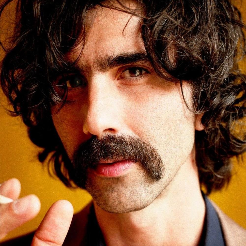 Foto di Andrea Laszlo De Simone, artista con ruolo nel rap italiano