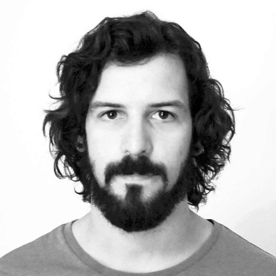 Foto di Andrea Suriani, artista con ruolo nel rap italiano