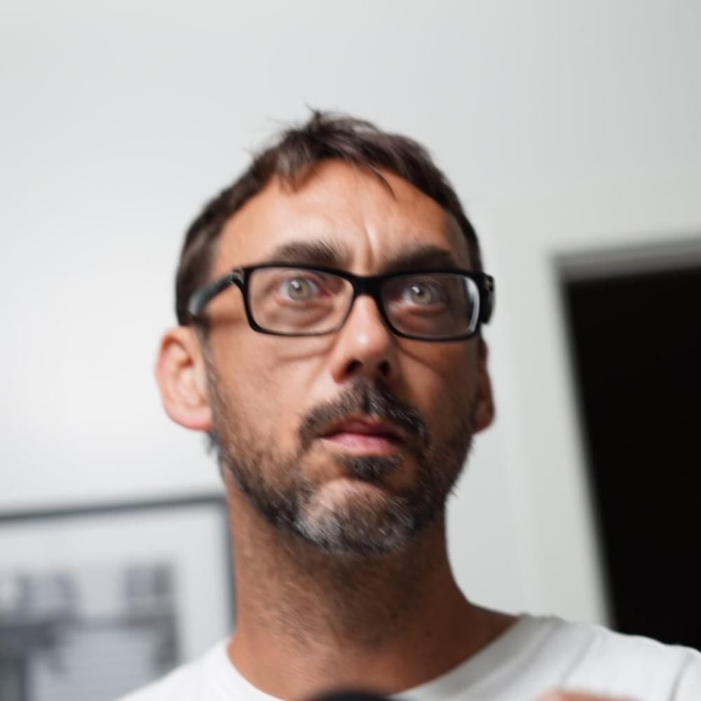 Foto di Anthony Kilhoffer, artista con ruolo nel rap italiano