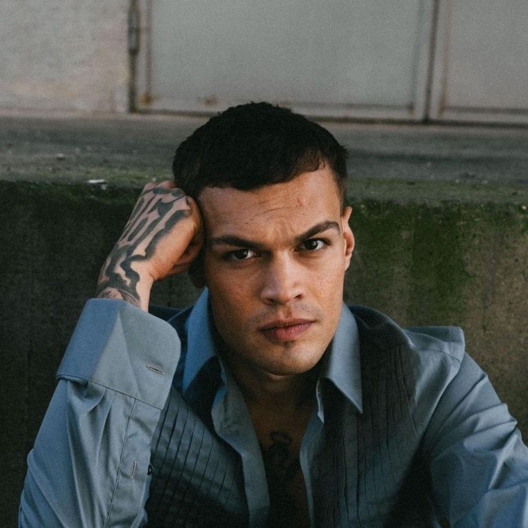 Foto di BLANCO, artista con ruolo nel rap italiano