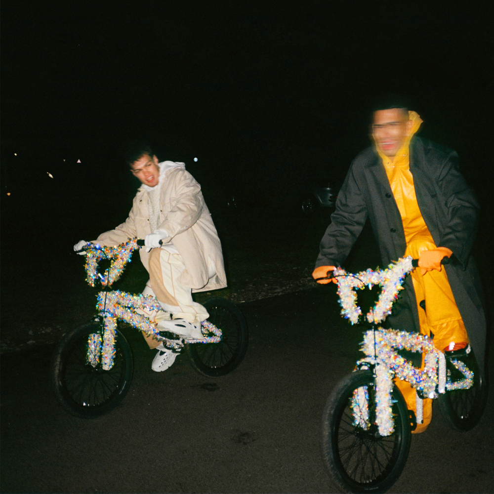 Cover della canzone 'Brividi' di BLANCO, Mahmood