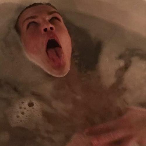 Cover della canzone 'SOTTOGONNA' di BLANCO