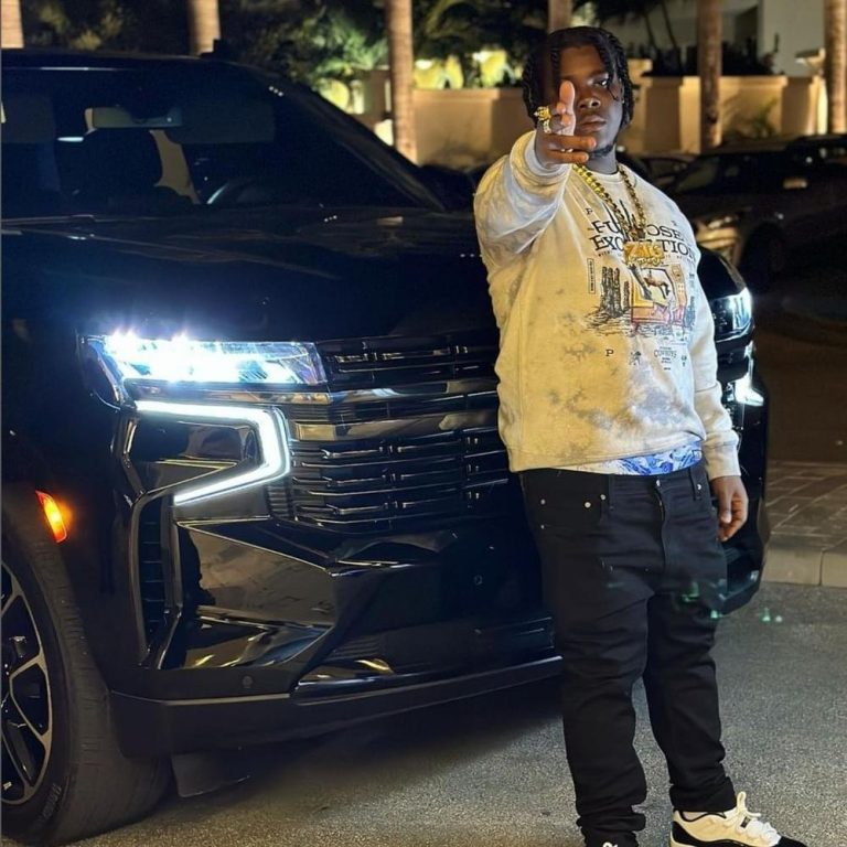 Foto di Byron Messia, artista con ruolo nel rap italiano