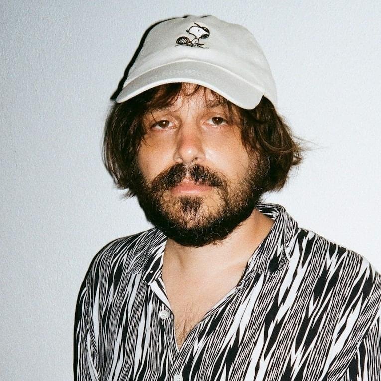 Foto di Calcutta, artista con ruolo nel rap italiano