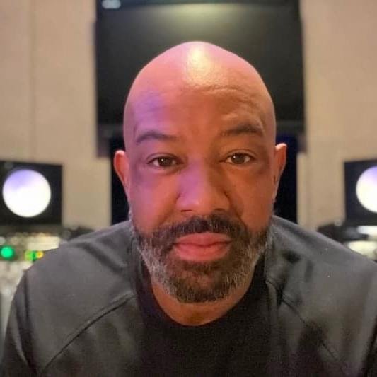 Foto di Chris Carmouche, artista con ruolo nel rap italiano