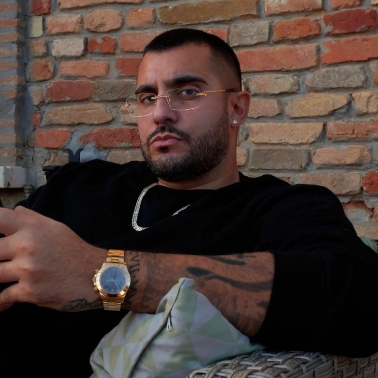 Foto di Ciro Buccolieri, artista con ruolo nel rap italiano