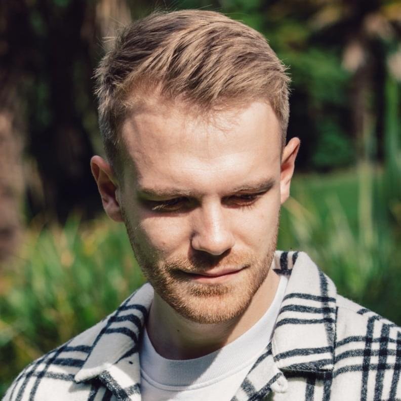 Foto di Conor Blake, artista con ruolo nel rap italiano