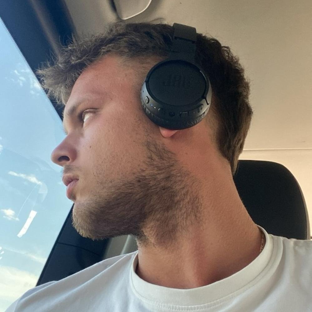 Foto di Danijel Cvijic, artista con ruolo nel rap italiano