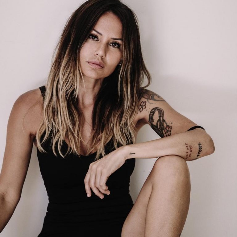 Foto di Deborah de Luca, artista con ruolo nel rap italiano