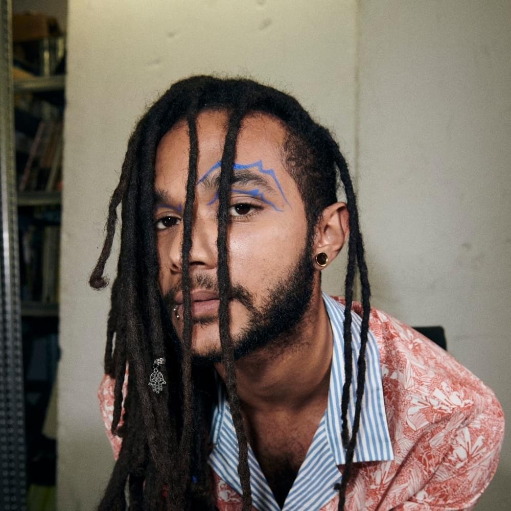 Foto di Dennis Kayemba, artista con ruolo nel rap italiano