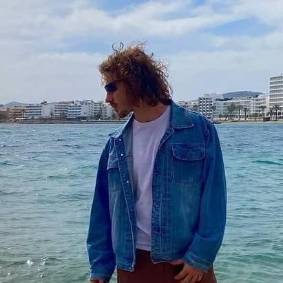 Foto di Derealam, artista con ruolo nel rap italiano