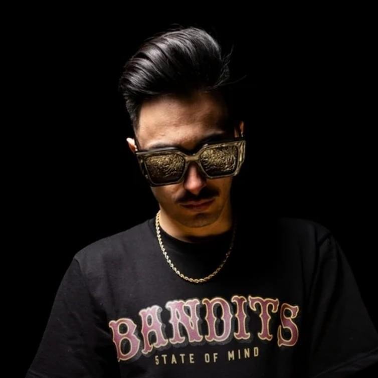 Foto di Dero, artista con ruolo nel rap italiano