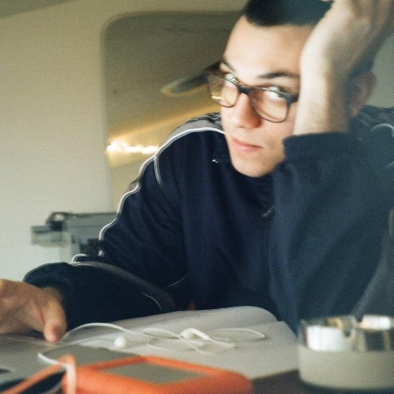 Foto di Edoardo Pigliapochi, artista con ruolo nel rap italiano