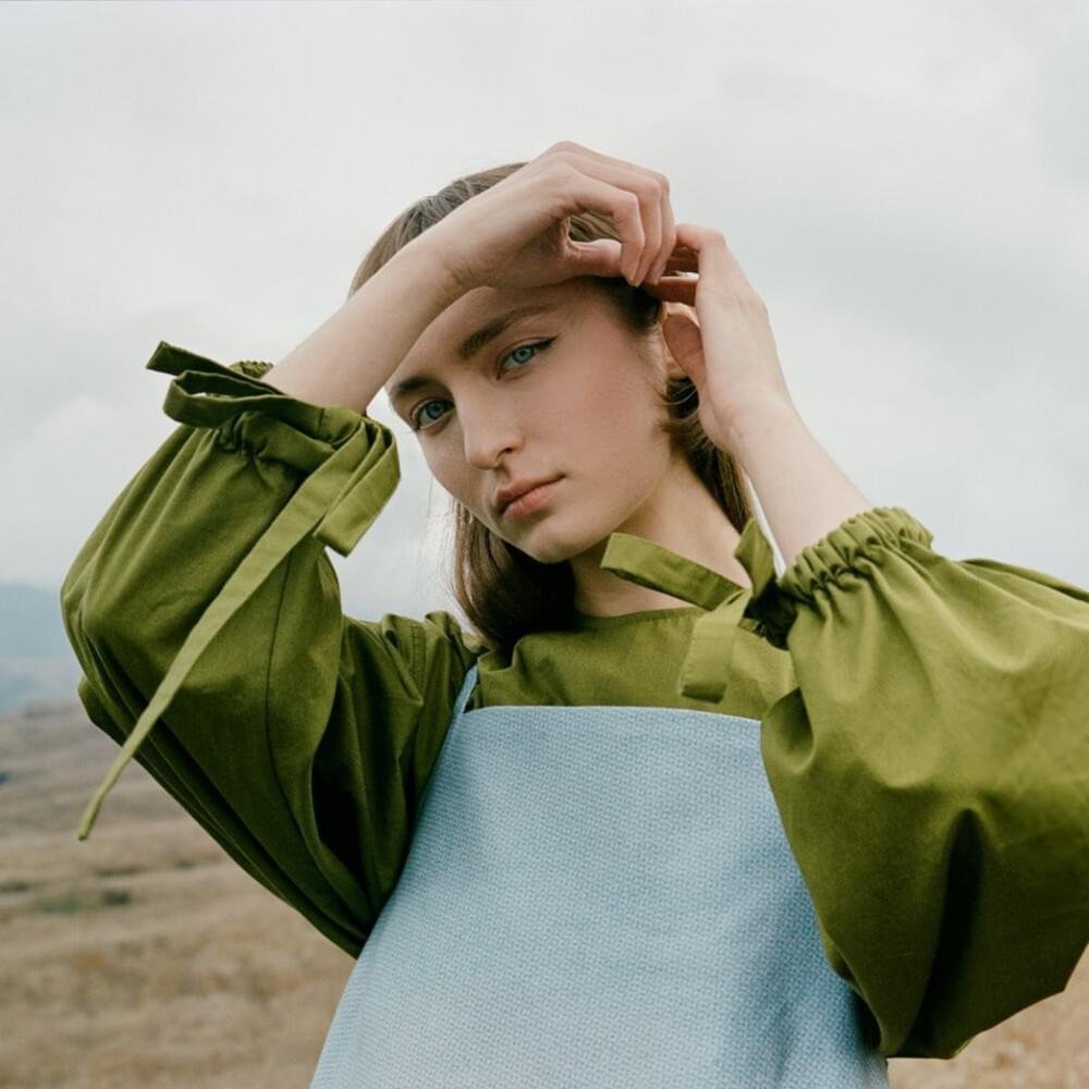 Foto di Ella Webb, artista con ruolo nel rap italiano