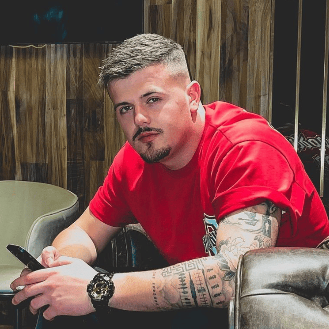 Foto di EngliVersal, artista con ruolo nel rap italiano