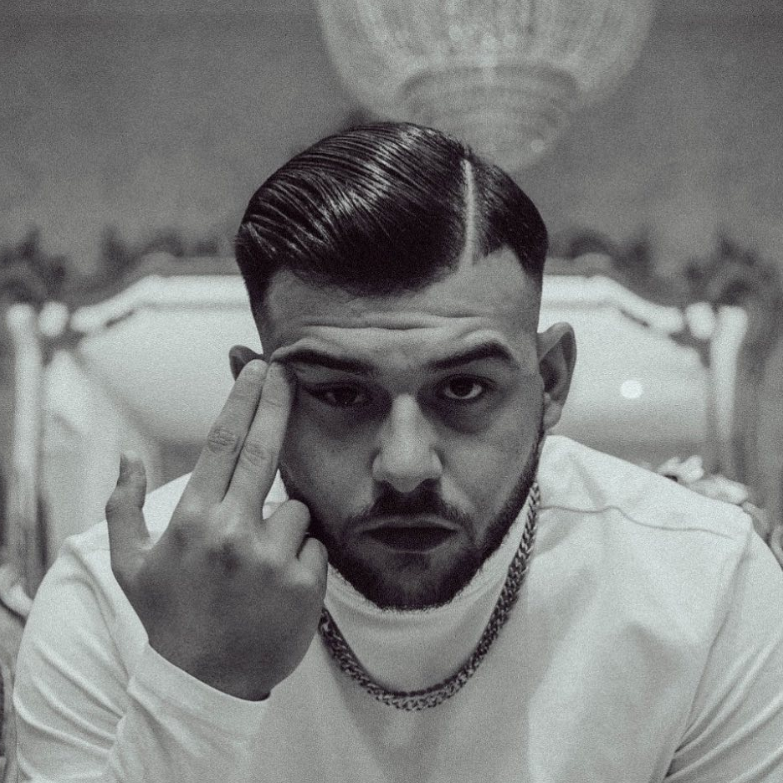 Foto di Enzo Benz, artista con ruolo nel rap italiano