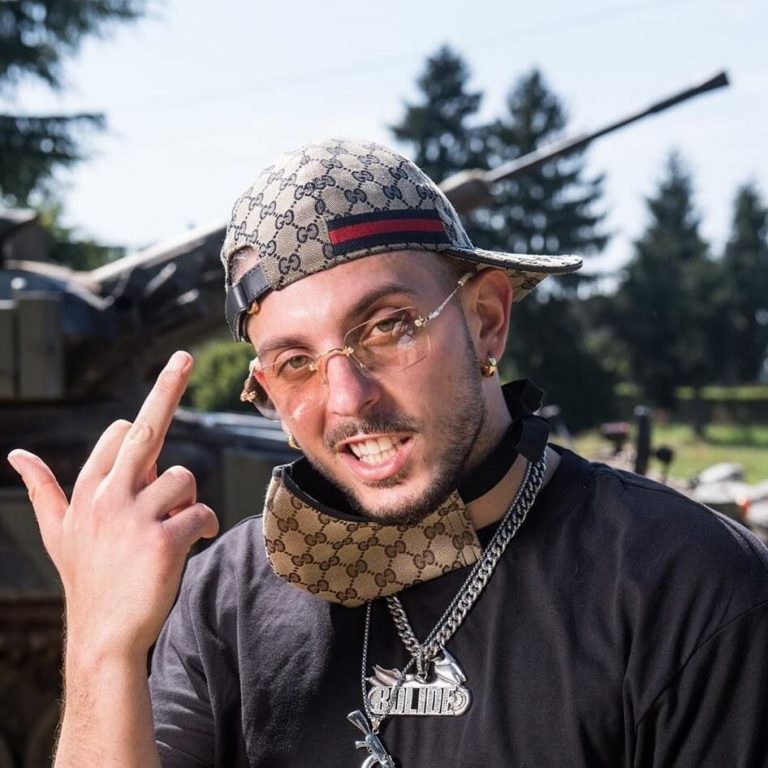 Foto di Enzo Dong, artista con ruolo nel rap italiano