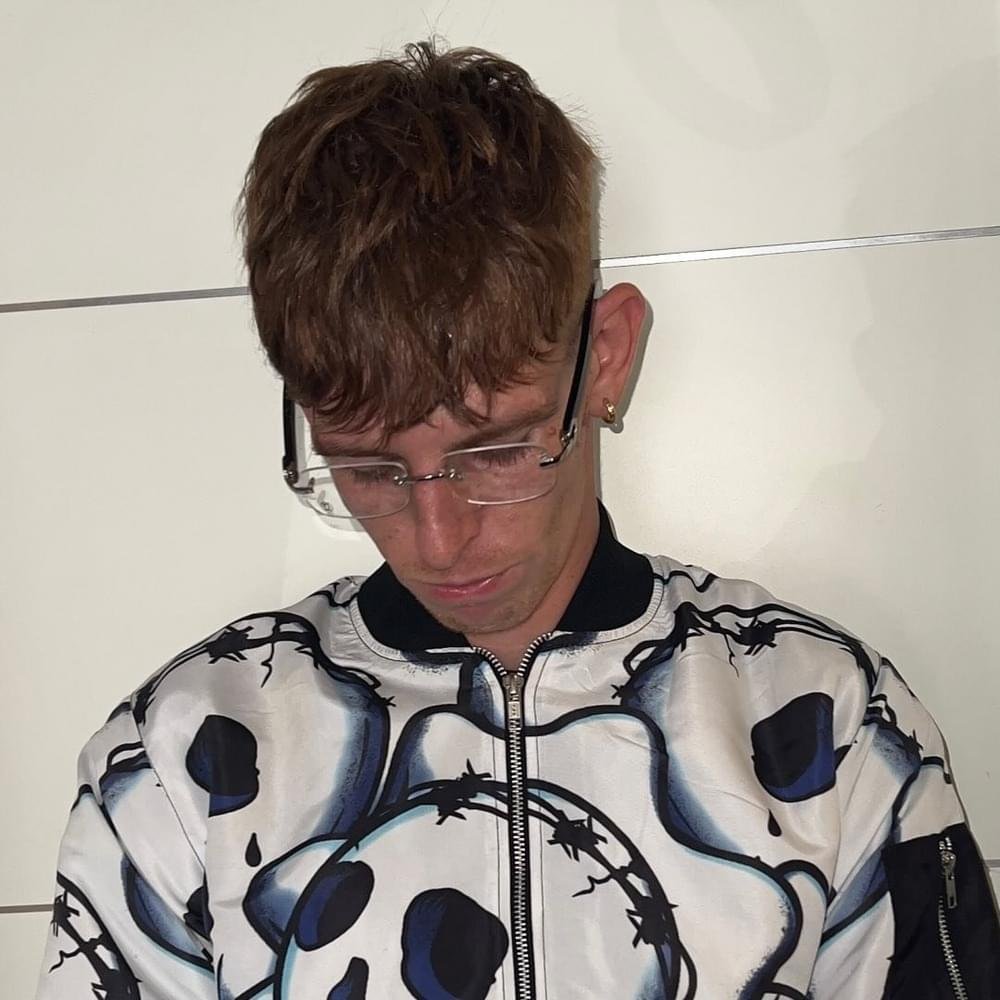 Foto di Enzo Drama, artista con ruolo nel rap italiano