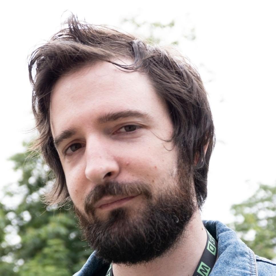 Foto di Fabio D’Innocenzo, artista con ruolo nel rap italiano