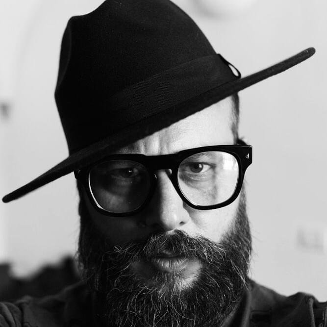 Foto di Fabrizio Cestari, artista con ruolo nel rap italiano