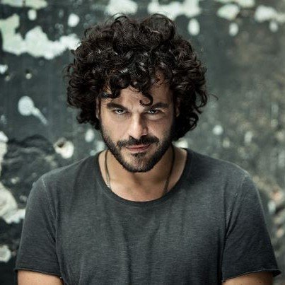 Foto di Francesco Renga, artista con ruolo nel rap italiano