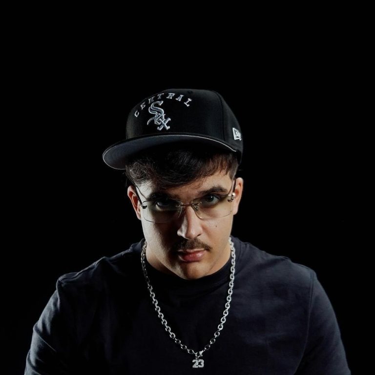 Foto di Geolier, artista con ruolo nel rap italiano