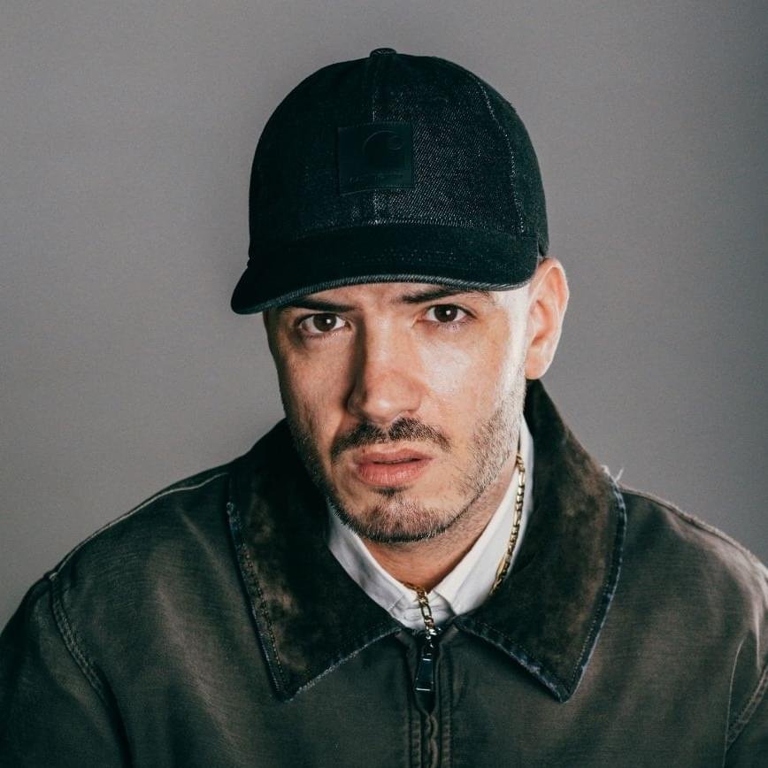 Foto di Gianni Bismark, artista con ruolo nel rap italiano
