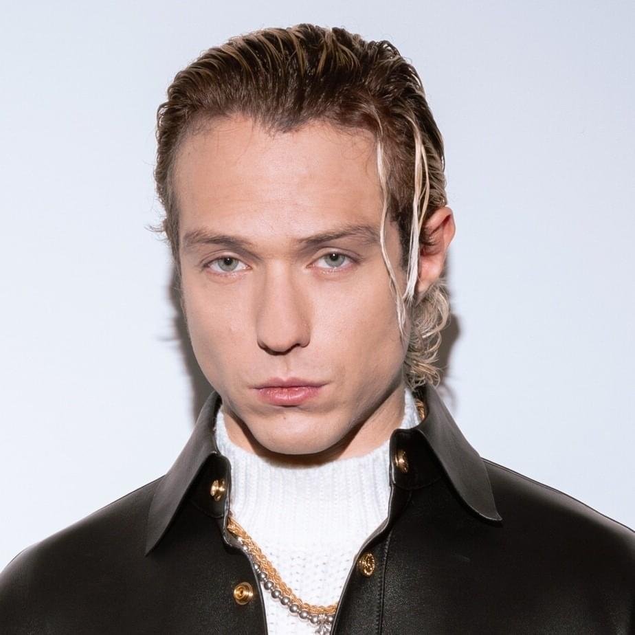 Foto di Irama, artista con ruolo nel rap italiano