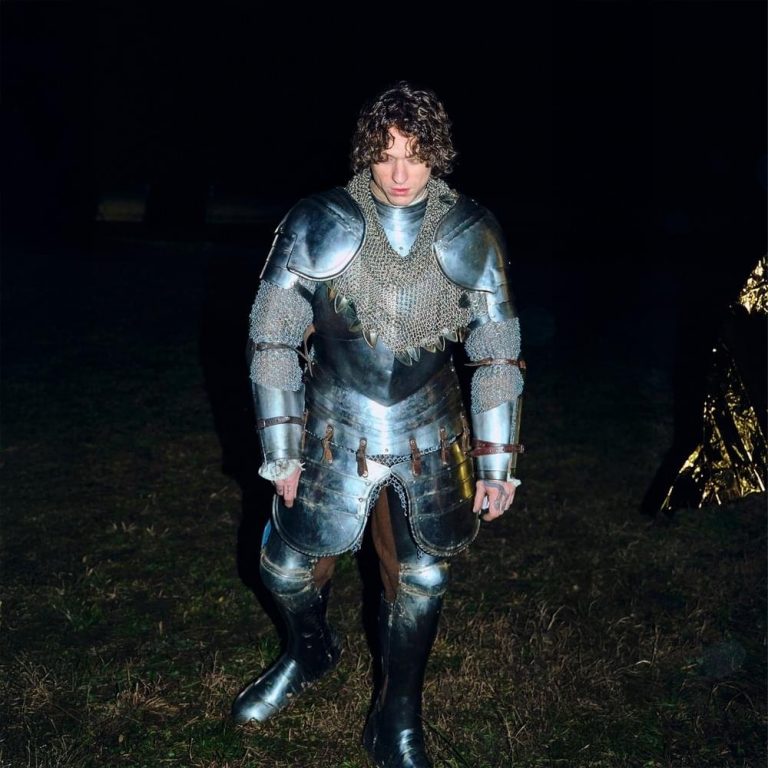 Cover della canzone 'Lentamente (Cada Maldito Sentimiento)' di Irama