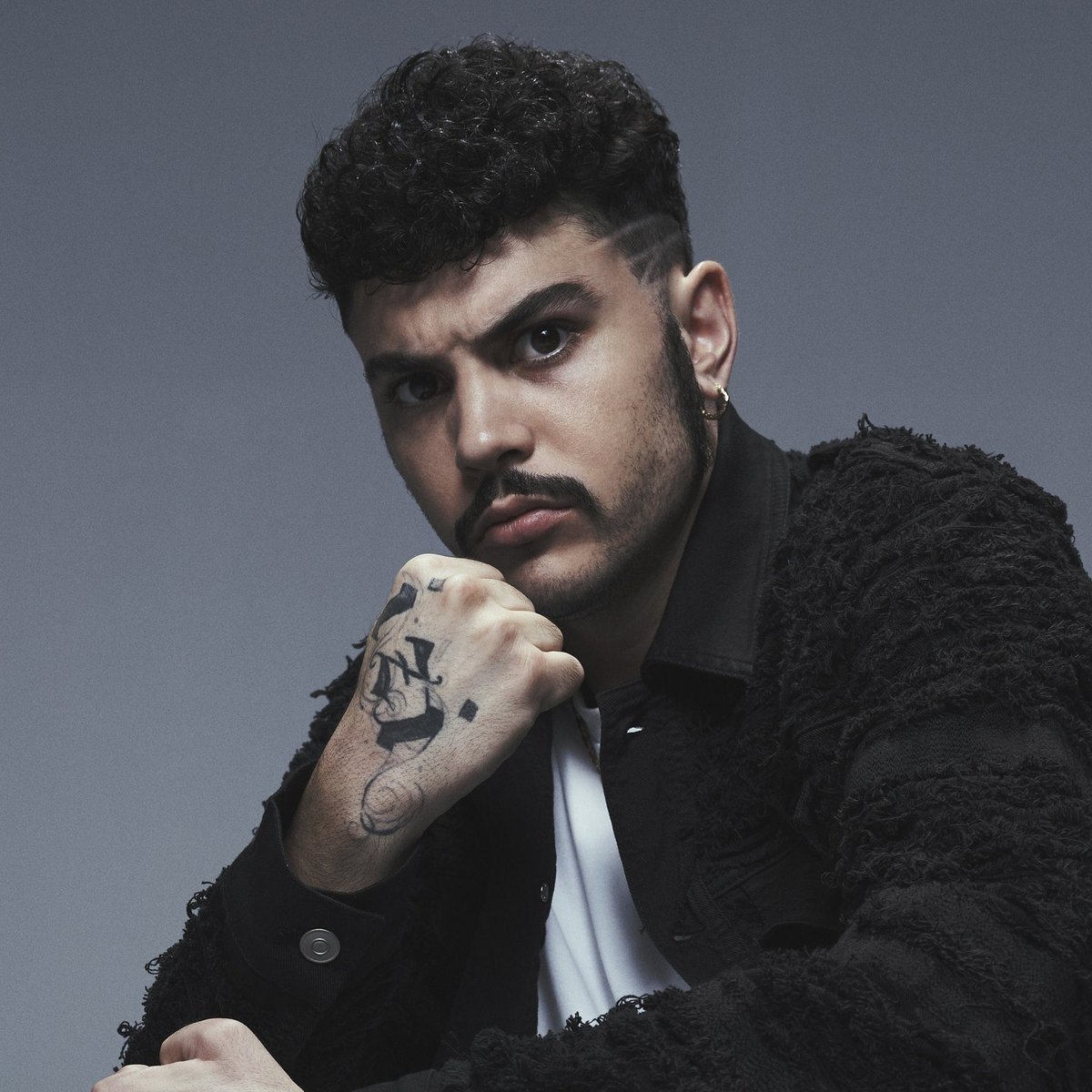 Foto di Izi, artista con ruolo nel rap italiano