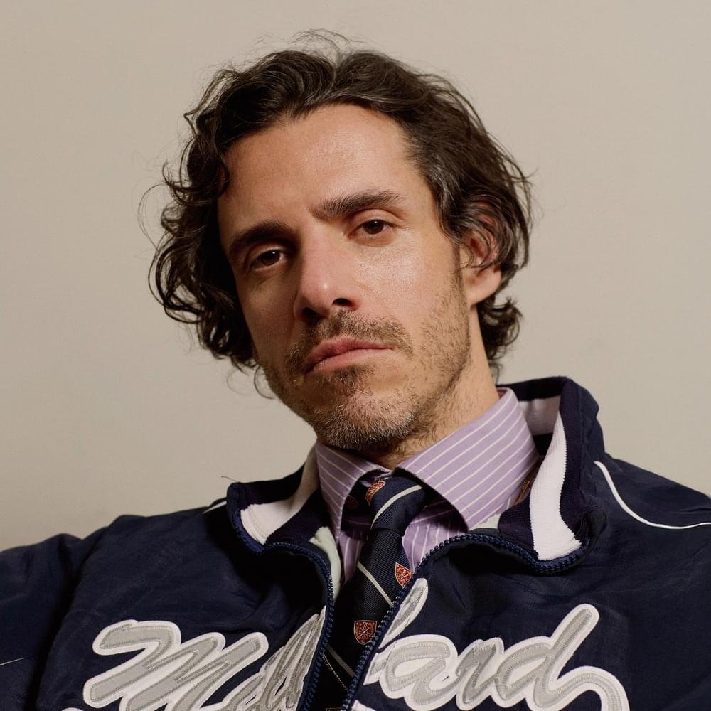 Foto di Jacopo Èt, artista con ruolo nel rap italiano