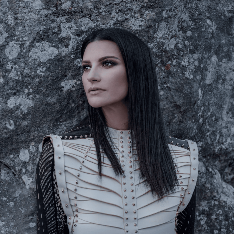Foto di Laura Pausini, artista con ruolo nel rap italiano