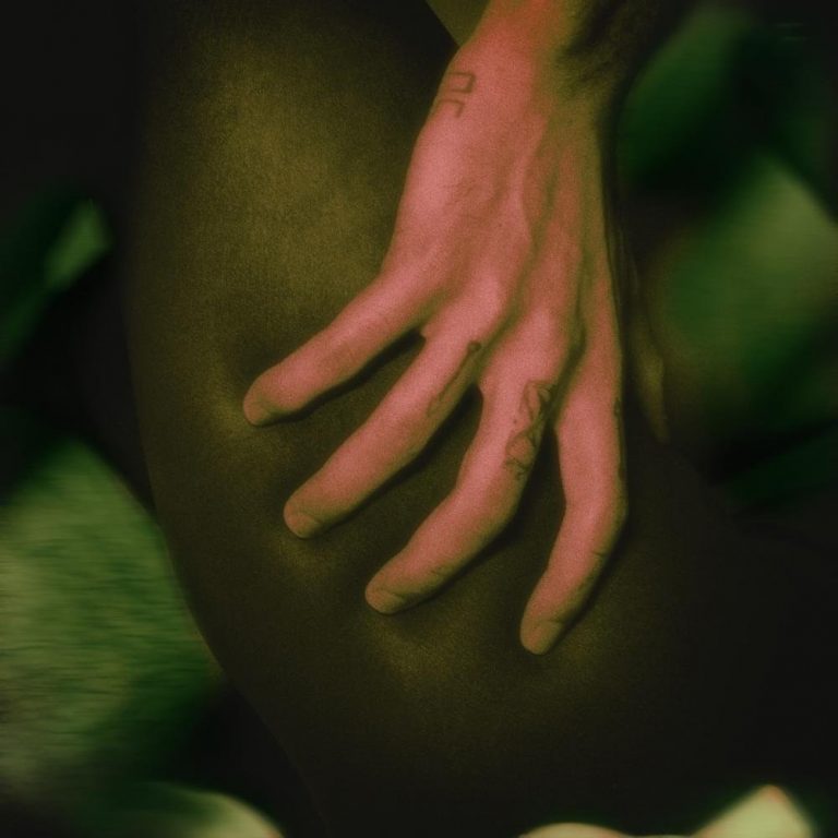 Cover della canzone 'LOSE CONTROL' di Lele Blade