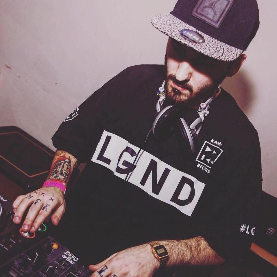 Foto di LGND, artista con ruolo nel rap italiano