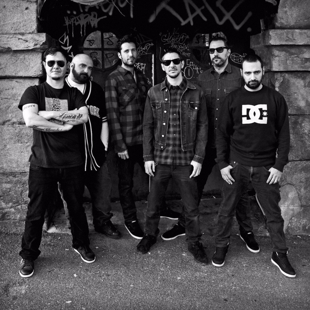 Foto di Linea 77, artista con ruolo nel rap italiano