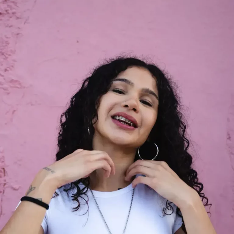 Foto di Lorenzza, artista con ruolo nel rap italiano