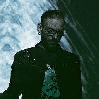 Foto di Lou Chano, artista con ruolo nel rap italiano
