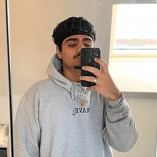 Foto di Loushi, artista con ruolo nel rap italiano