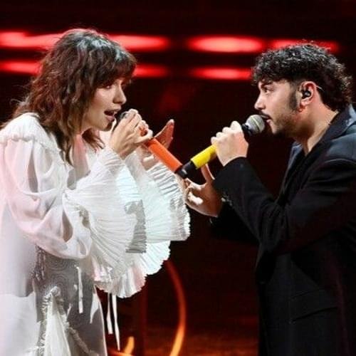 Cover della canzone 'Via del Campo (Cover)' di Madame ft. Izi