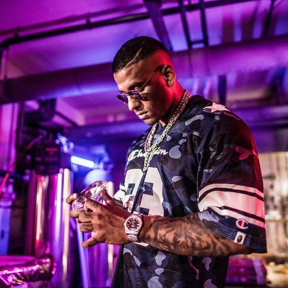 Foto di Majoe, artista con ruolo nel rap italiano