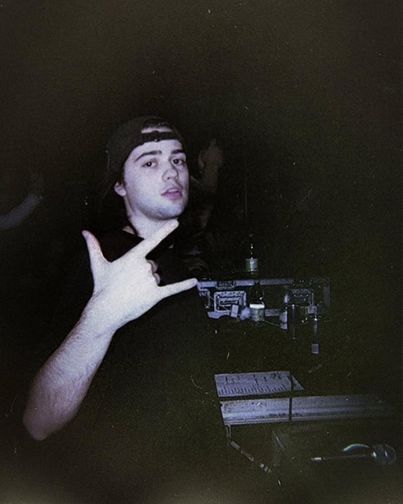 Foto di Matteo Pirotta, artista con ruolo nel rap italiano