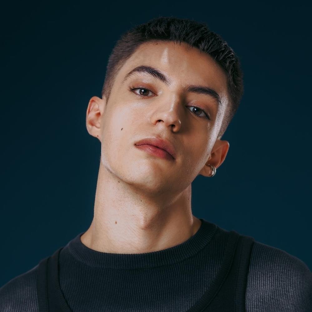 Foto di Matteo Romano, artista con ruolo nel rap italiano